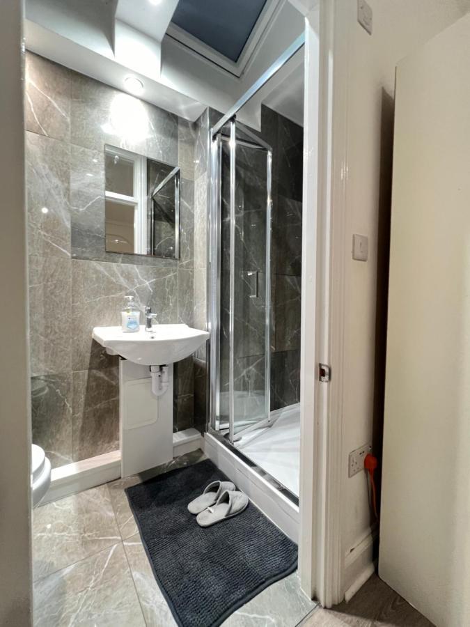 Stayeasy En-Suite Лондон Екстер'єр фото